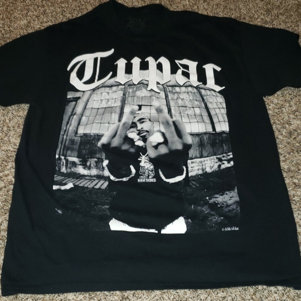 2 pac shirt